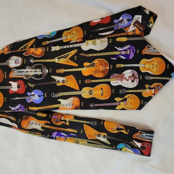 MUSEUM ARTIFACTS Classic Guitars 1910_1996 All Silk 58" - Picture 3 of 6